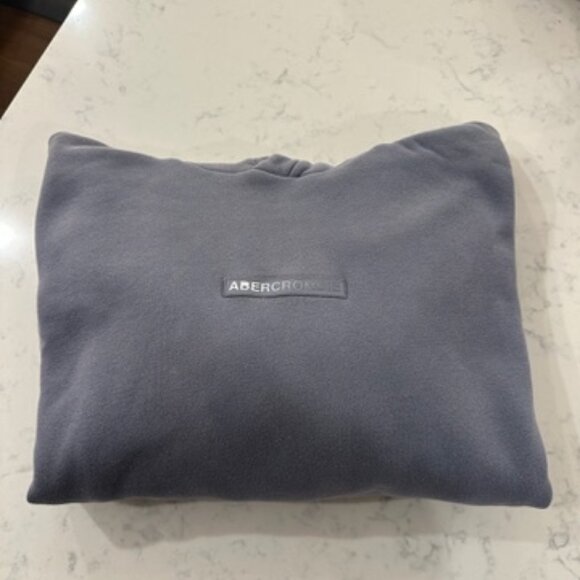 Abercrombie & Fitch Other - Abercrombie Men's Sweatshirt - Blue/Purple